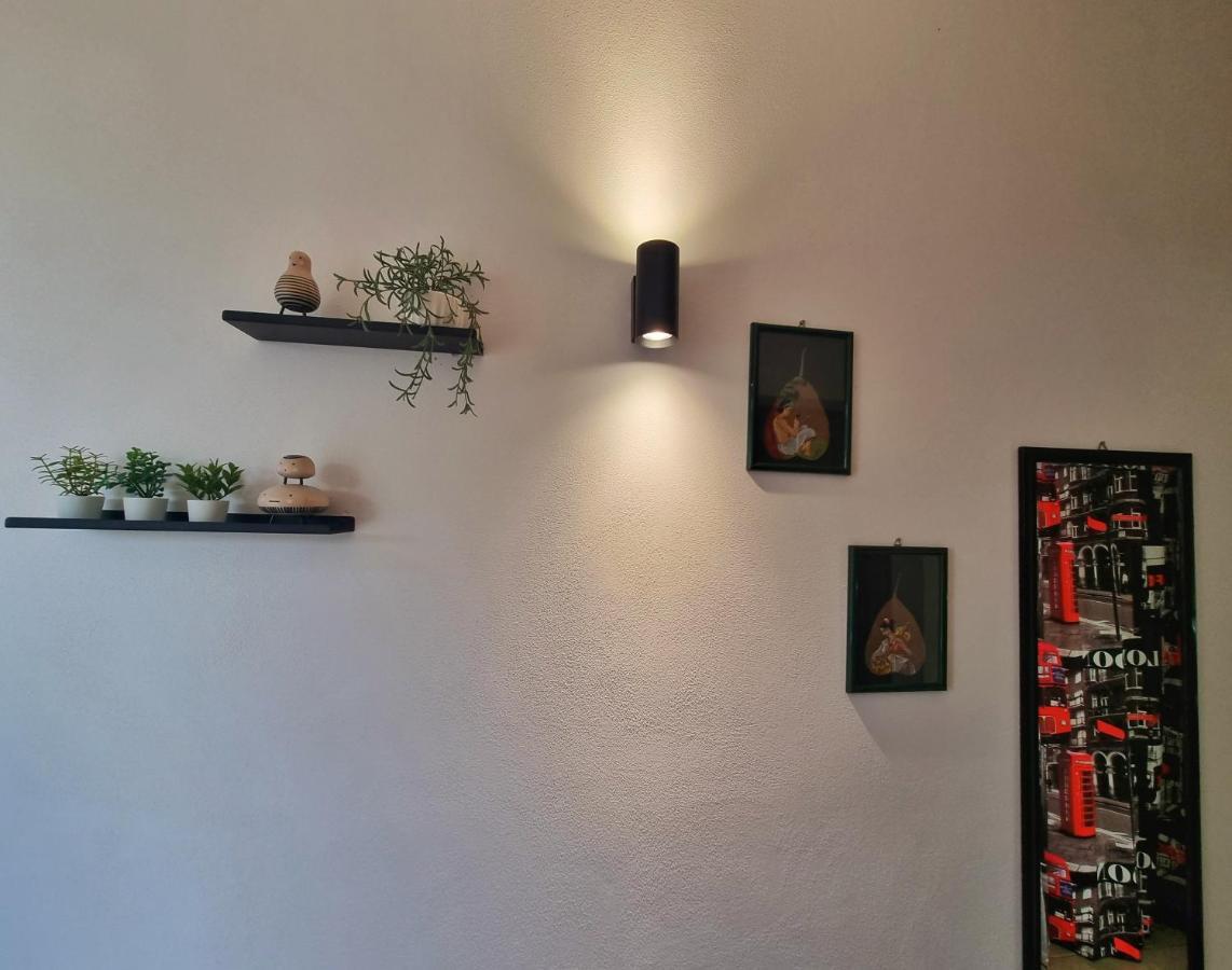 Al Vecchio Carrubo - Lovely 2-Rooms House & Patio マルサラ エクステリア 写真